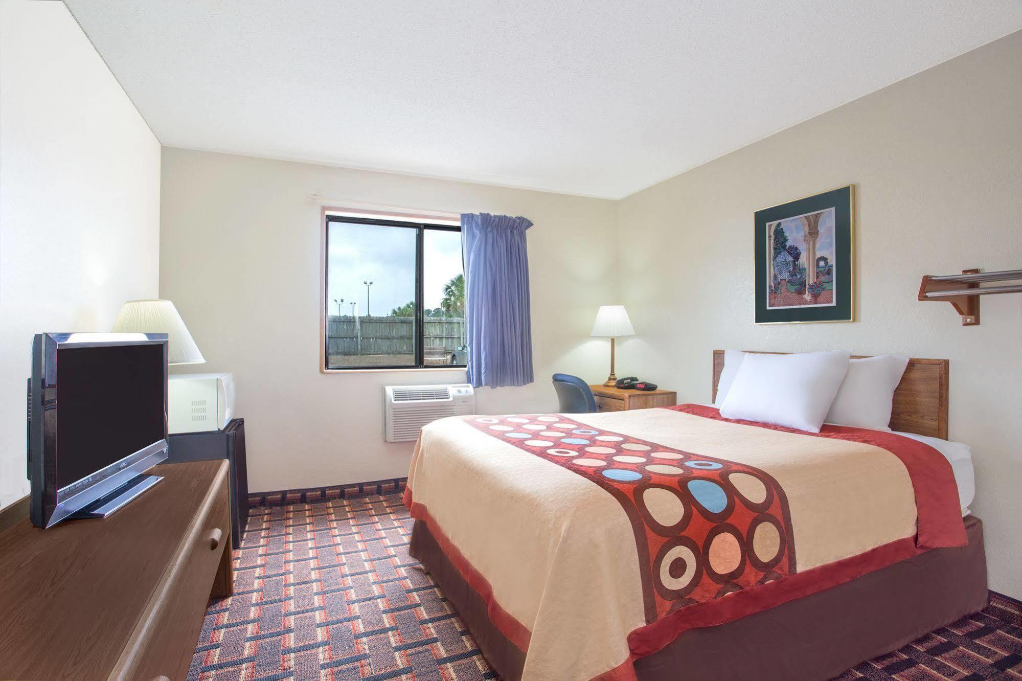 Super 8 By Wyndham Douglas Luaran gambar